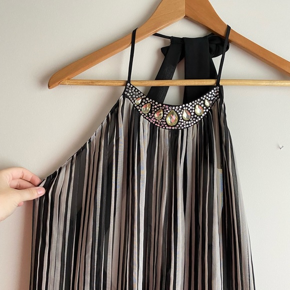 Victoria Secret Lingerie Top - Picture 2 of 6